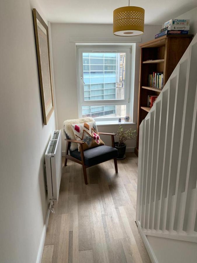 Holyrood Duplex 3- Bedrooms Apartment Edinburgh Exterior photo